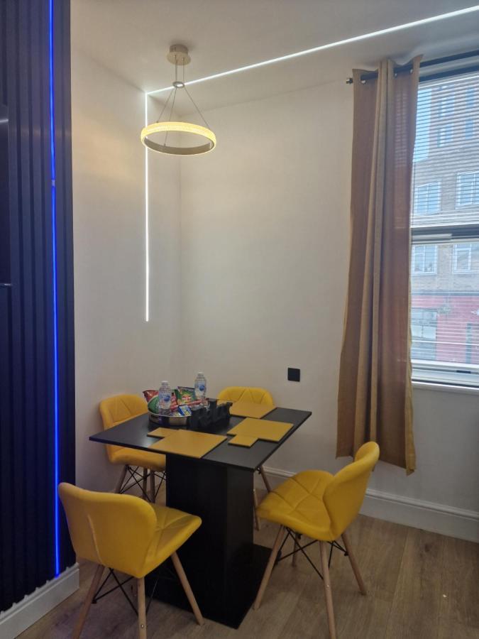 Balco Plaza Studio Nottingham Extérieur photo
