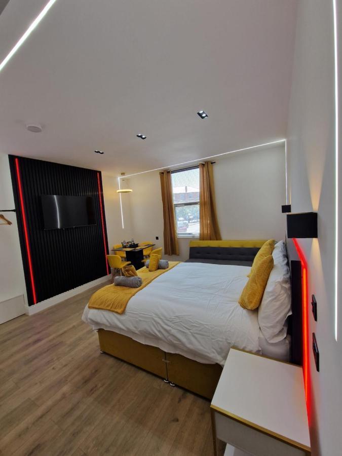 Balco Plaza Studio Nottingham Extérieur photo