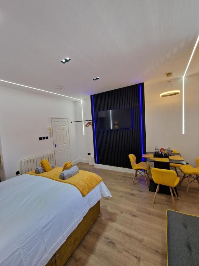 Balco Plaza Studio Nottingham Extérieur photo