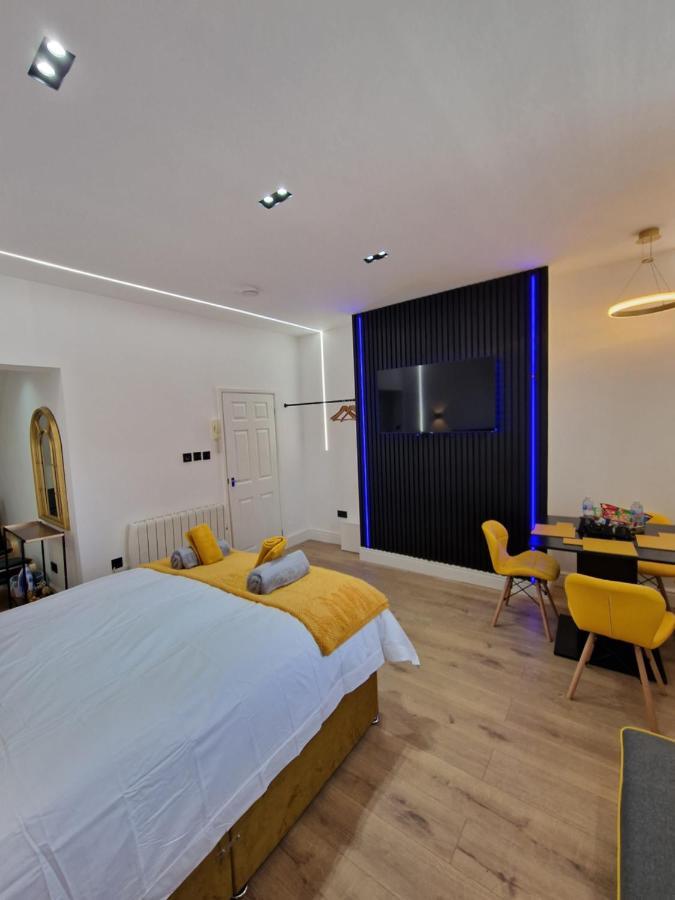 Balco Plaza Studio Nottingham Extérieur photo